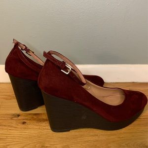 Women’s Report Wedges